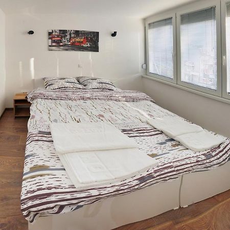 Bibi'S Apartments Skopje Bagian luar foto