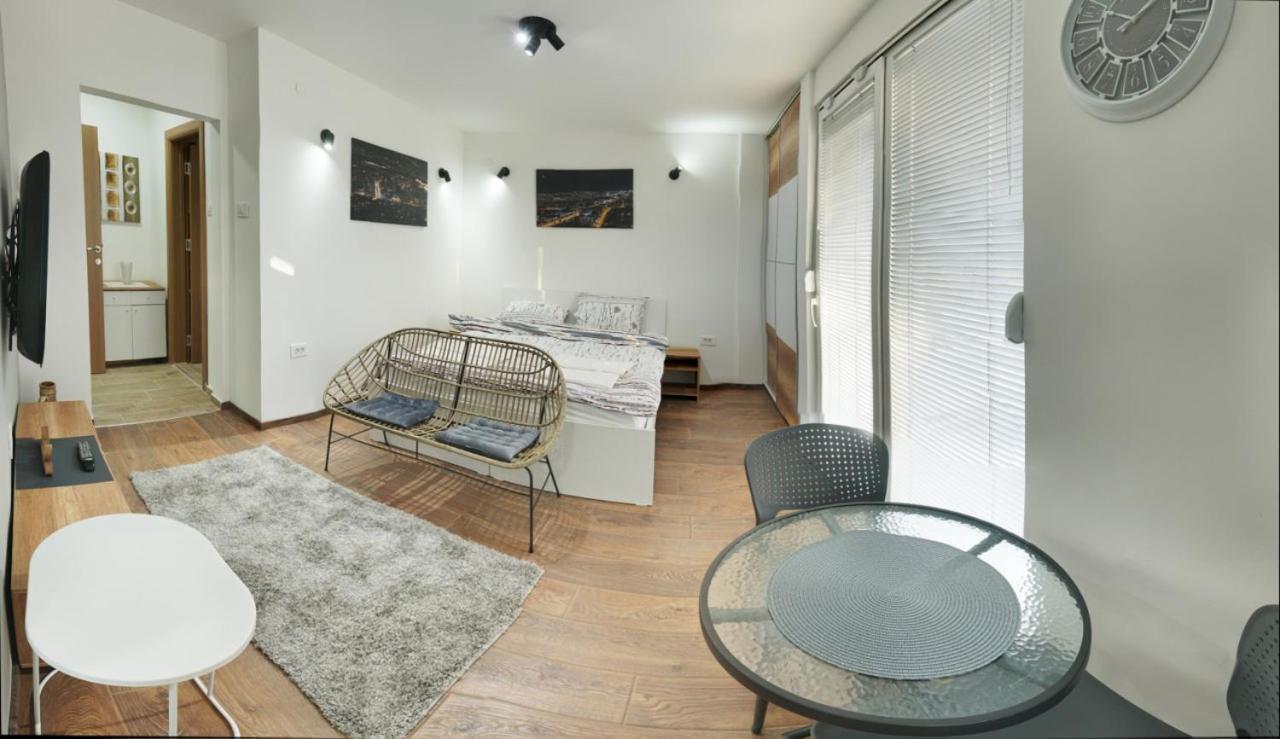 Bibi'S Apartments Skopje Bagian luar foto